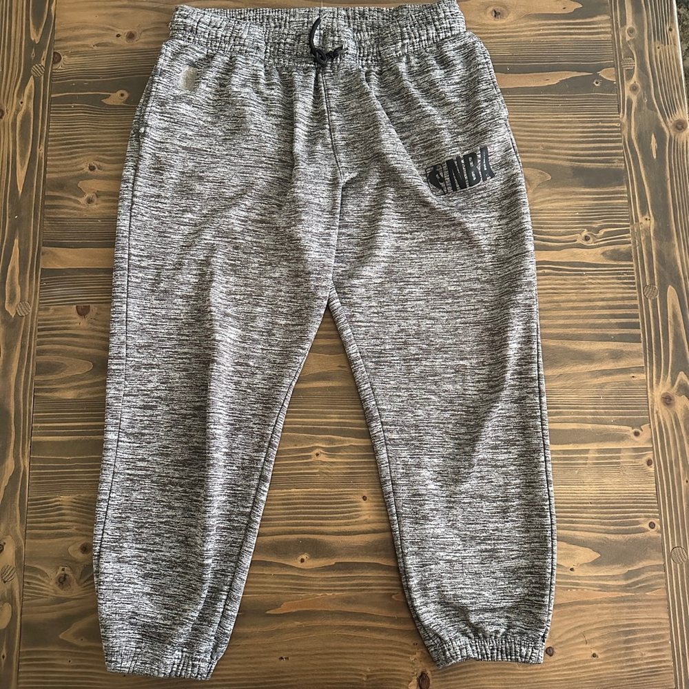 Boys’ NBA Gray & Black Heathered Jogger Pants Size L Basketball Sweatpants